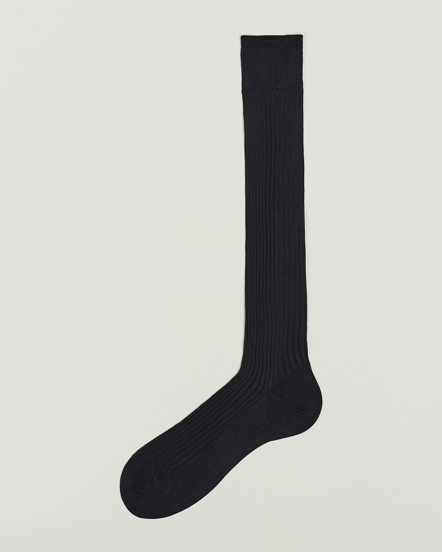 Pantherella Baffin Silk Long Sock Black – Negro