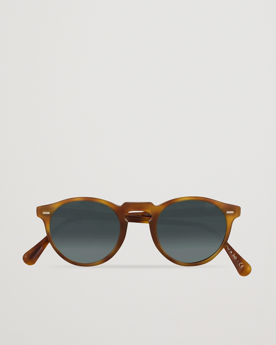 Oliver Peoples Gregory Peck Sunglasses Semi Matte/Indigo Photochromic – Marrón
