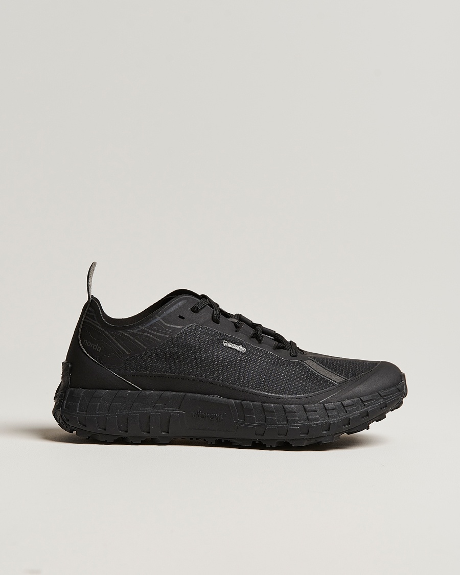 Norda 001 Running Sneakers Stealth Black – Negro