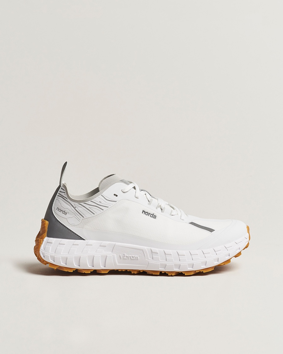 Norda 001 Running Sneakers White/Gum – Blanco