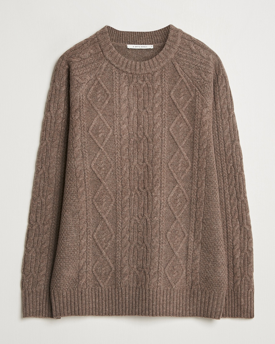 A Day's March Atlas Aran Knit Lambswool Sweater Dark Taupe – Marrón