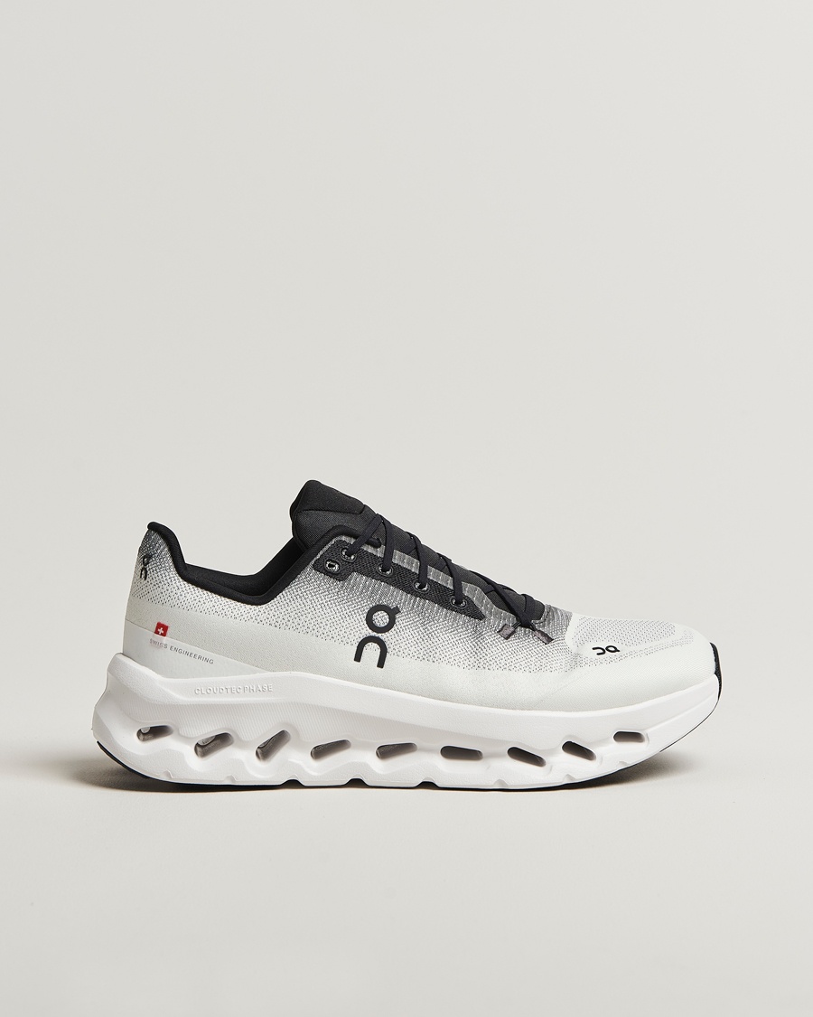 On Cloudtilt Black/Ivory – Blanco