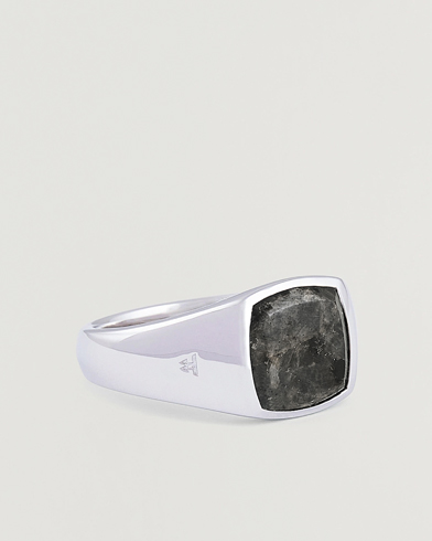Tom Wood Kay Ring Black Larvikite – Negro