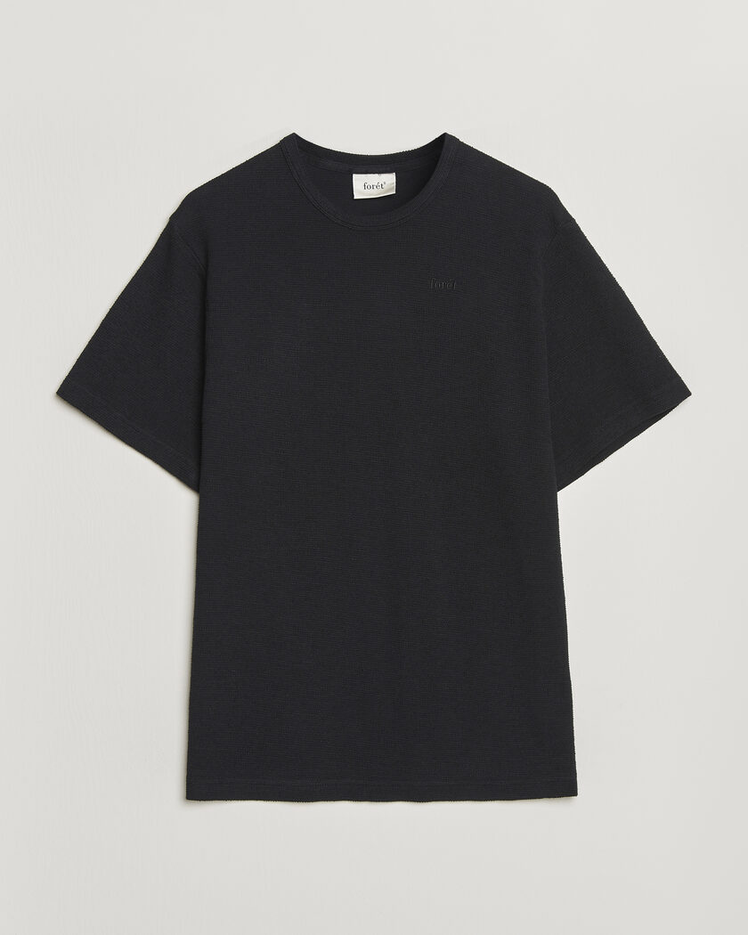 Forét Fir Structured T-Shirt Black – Negro