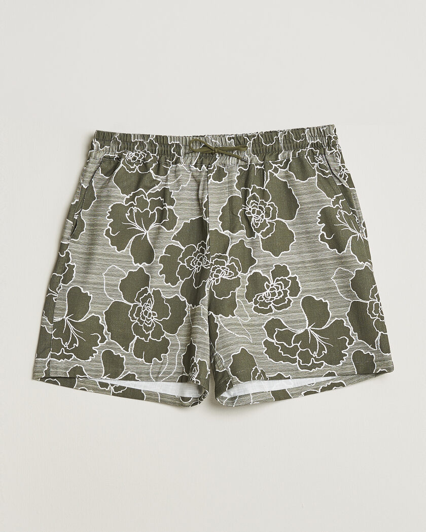 LES DEUX Charlie Poppy AOP Shorts Olive Night – Verde