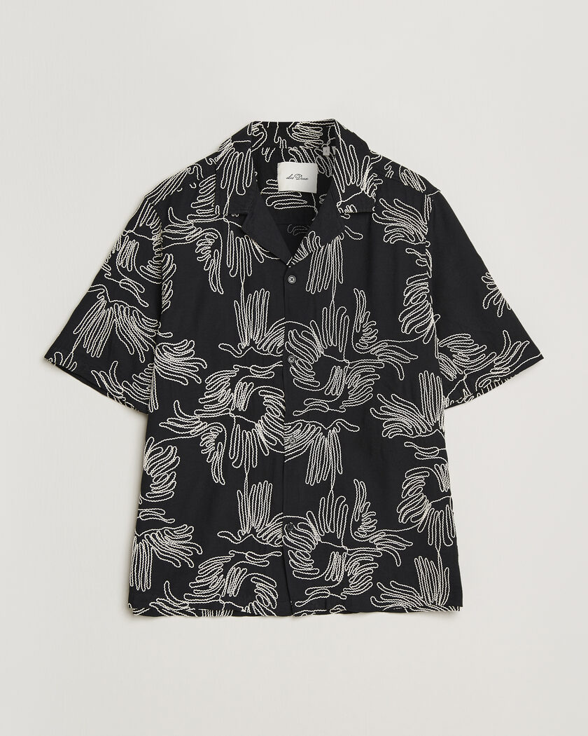 LES DEUX Liam AOE Flower Short Sleeve Shirt Black – Multicolor