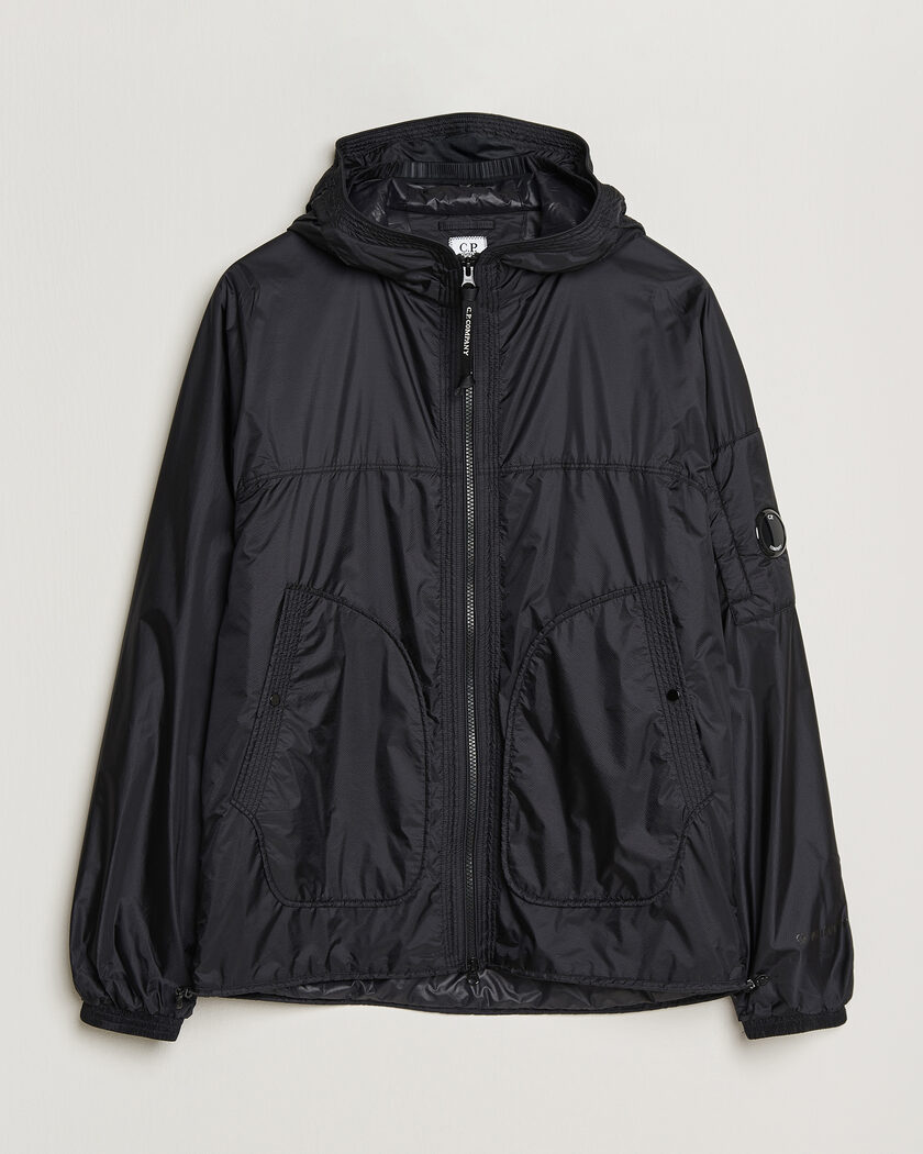 C.P. Company Shell R Hooded Jacket Black en CareOfCarl.es