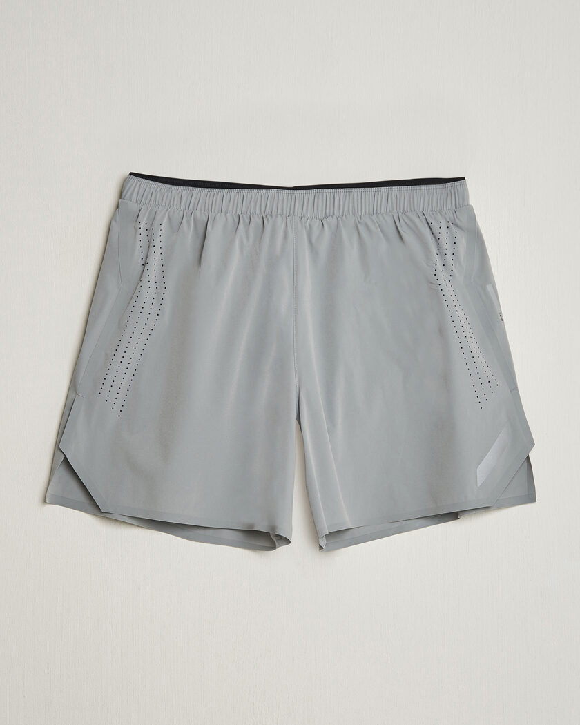 SOAR Running Run Short Silver Grey – Gris