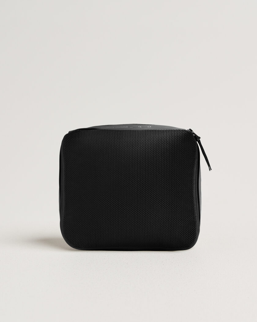 DB Essential Packing Cube M Black Out – Negro