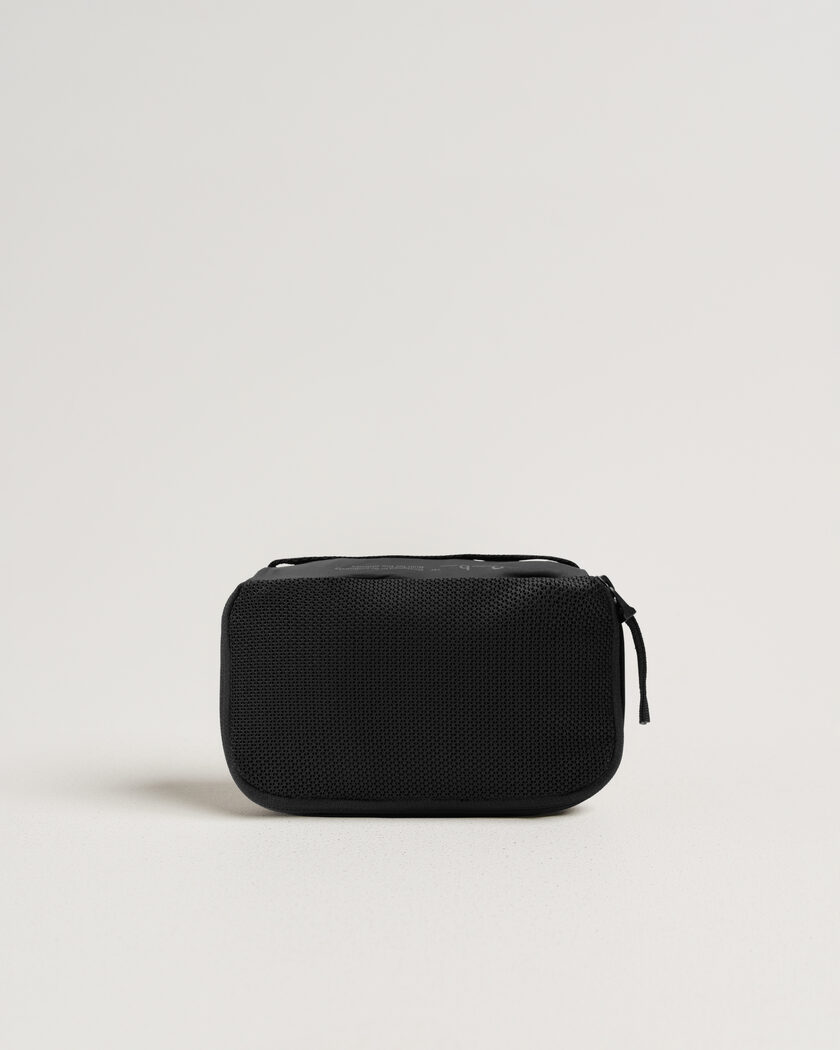 DB Essential Packing Cube S Black Out – Negro