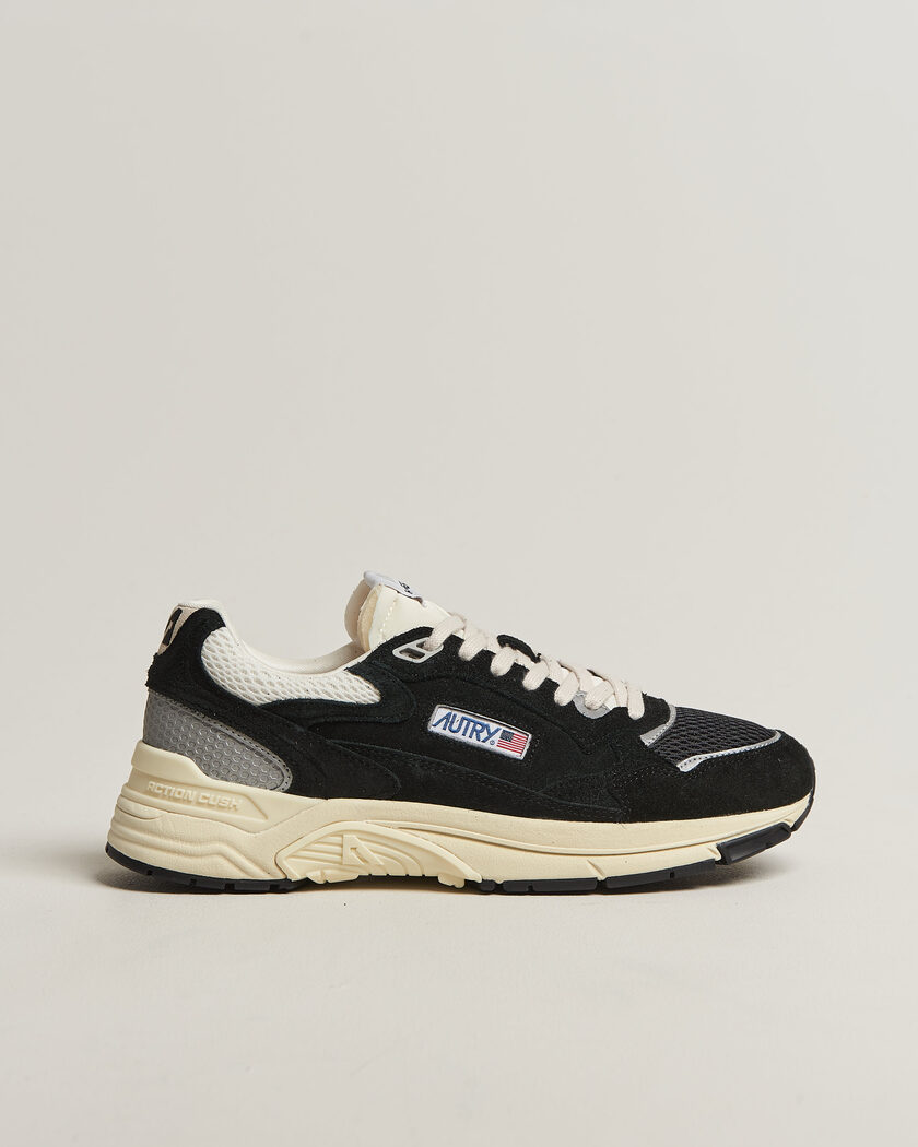 Autry Hyperway Low Suede Running Sneaker Black – Negro