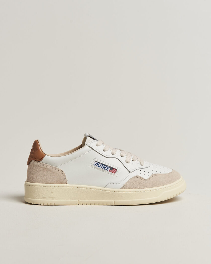 Autry Medalist Low Leather/Suede Sneaker White/Lion – Blanco