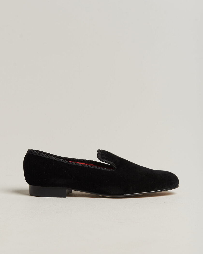 Bowhill & Elliott Plain Albert Pump Black Velvet – Negro