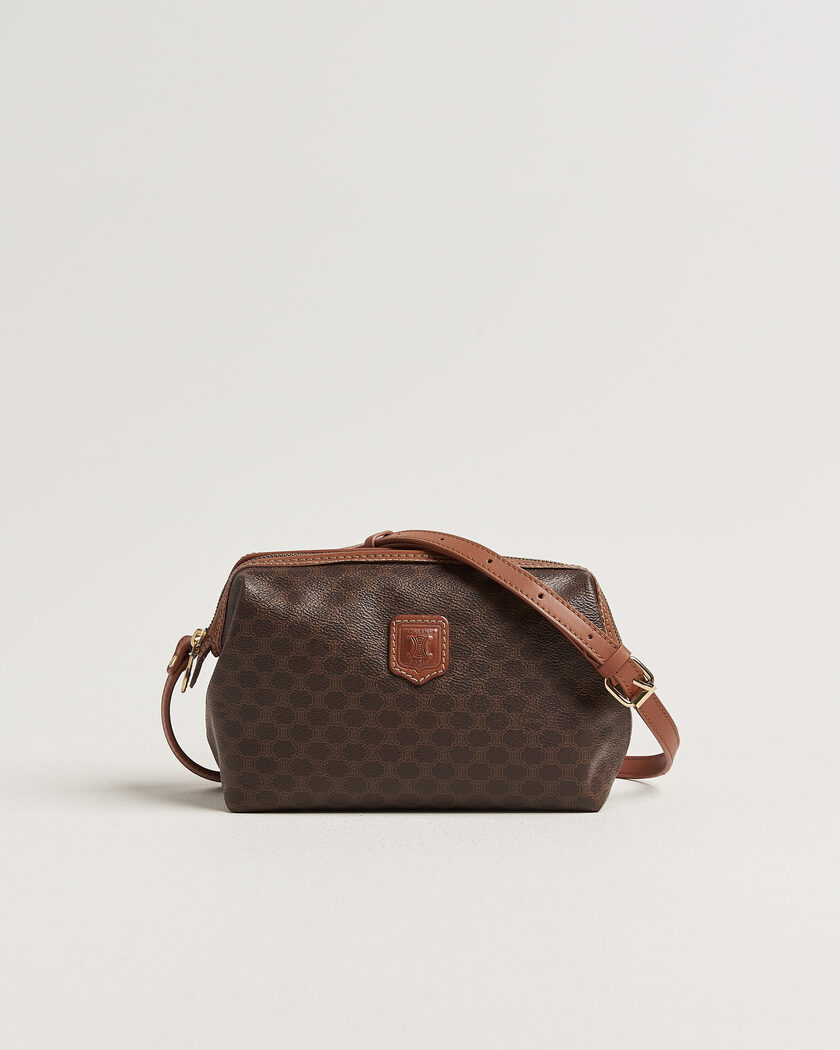 Celine Pre-Owned Macadame Pouch Bag Monogram – Marrón