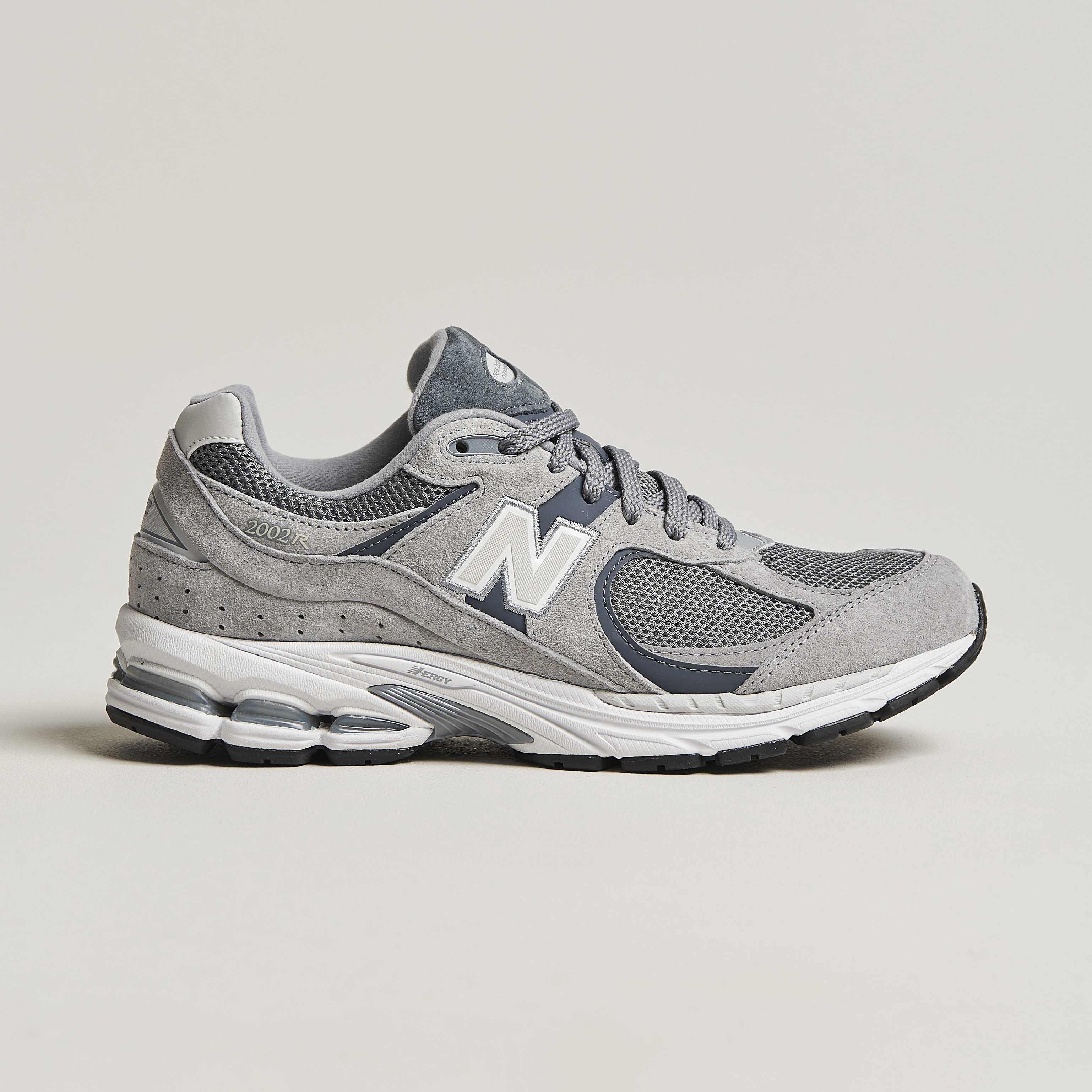New Balance 2002R Sneakers Steel en CareOfCarl.es