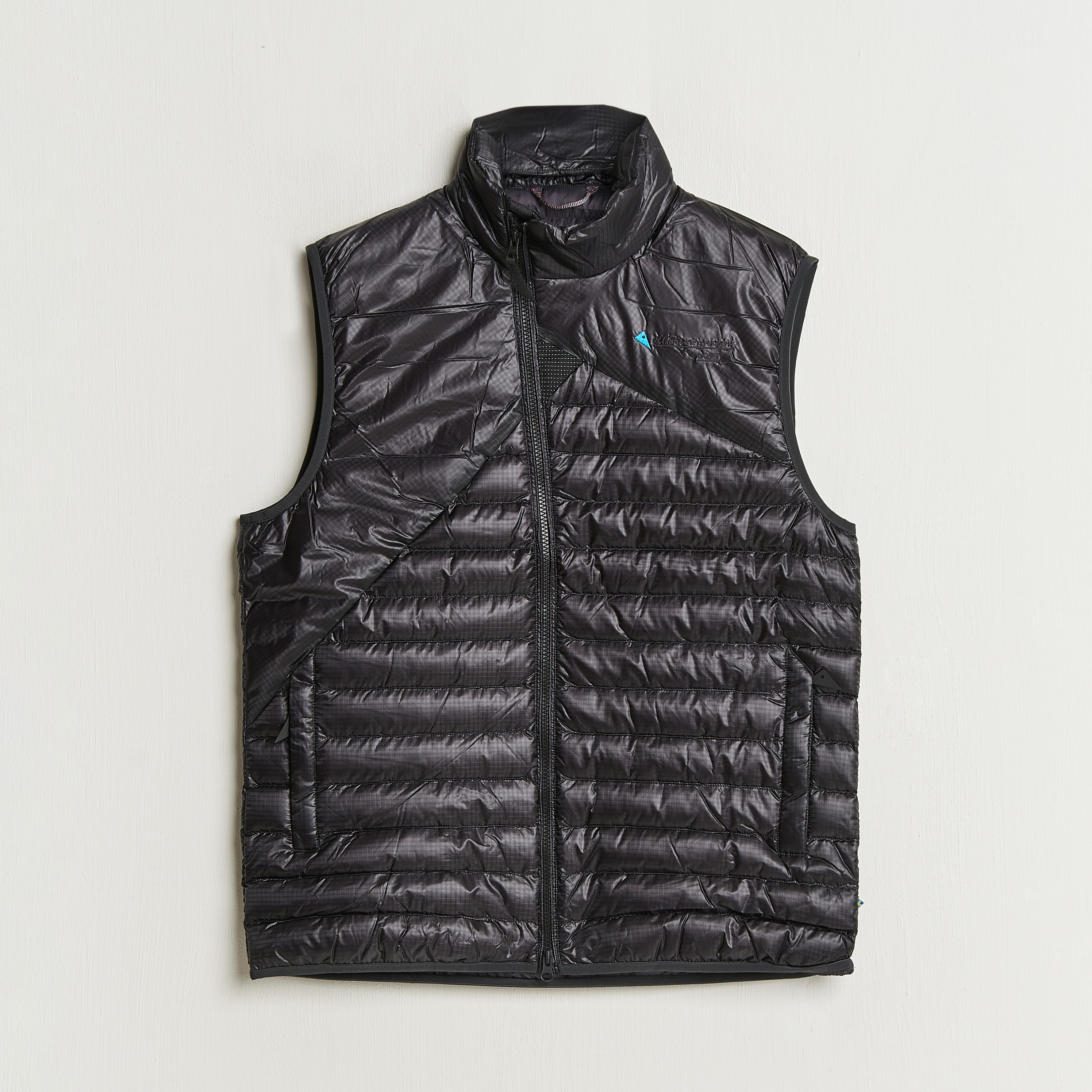 Lopt Klättermusen Lopt Lightweight Down Vest Raven en CareOfCarl.es