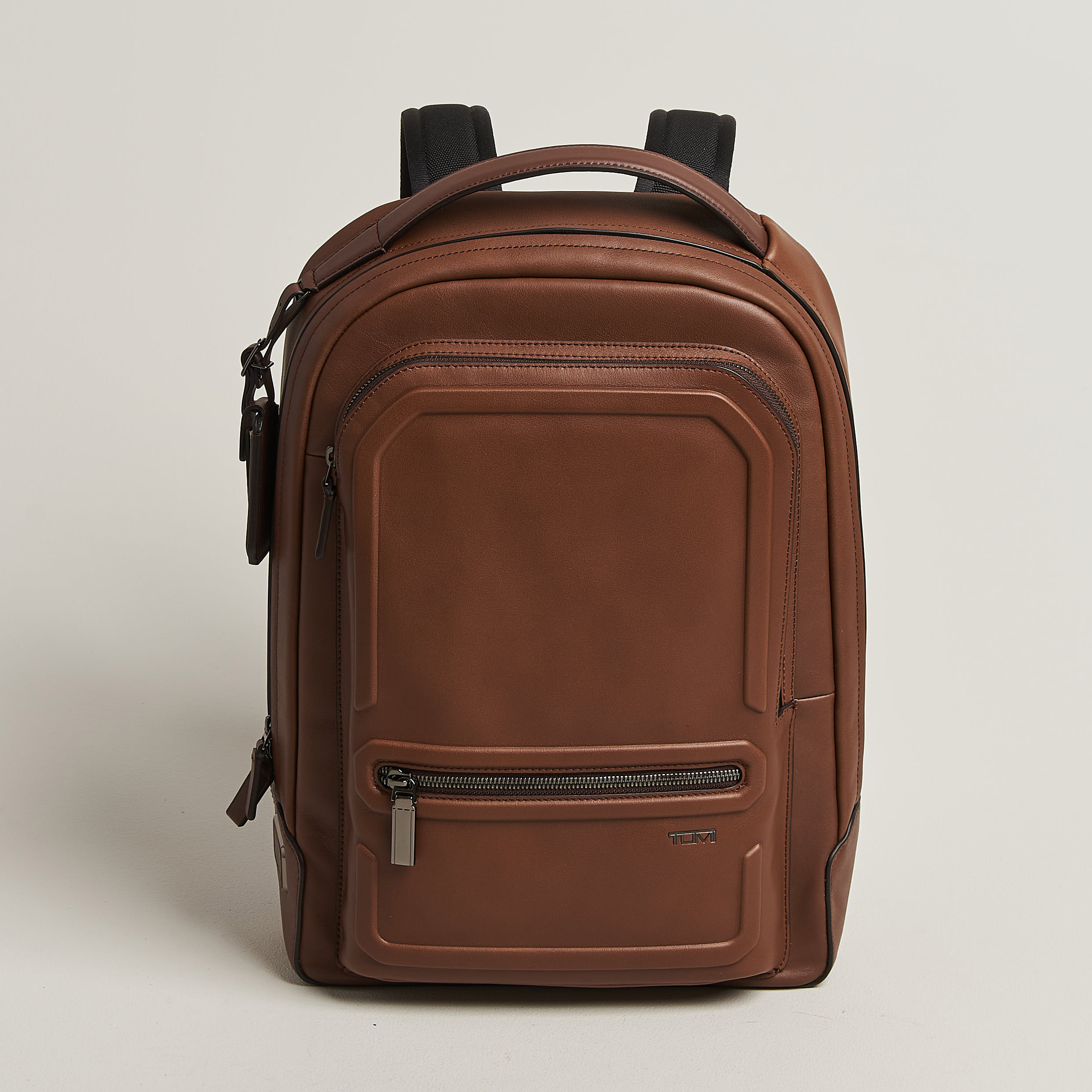 TUMI Harrison Bradner Backpack Cognac Bombe – Marrón