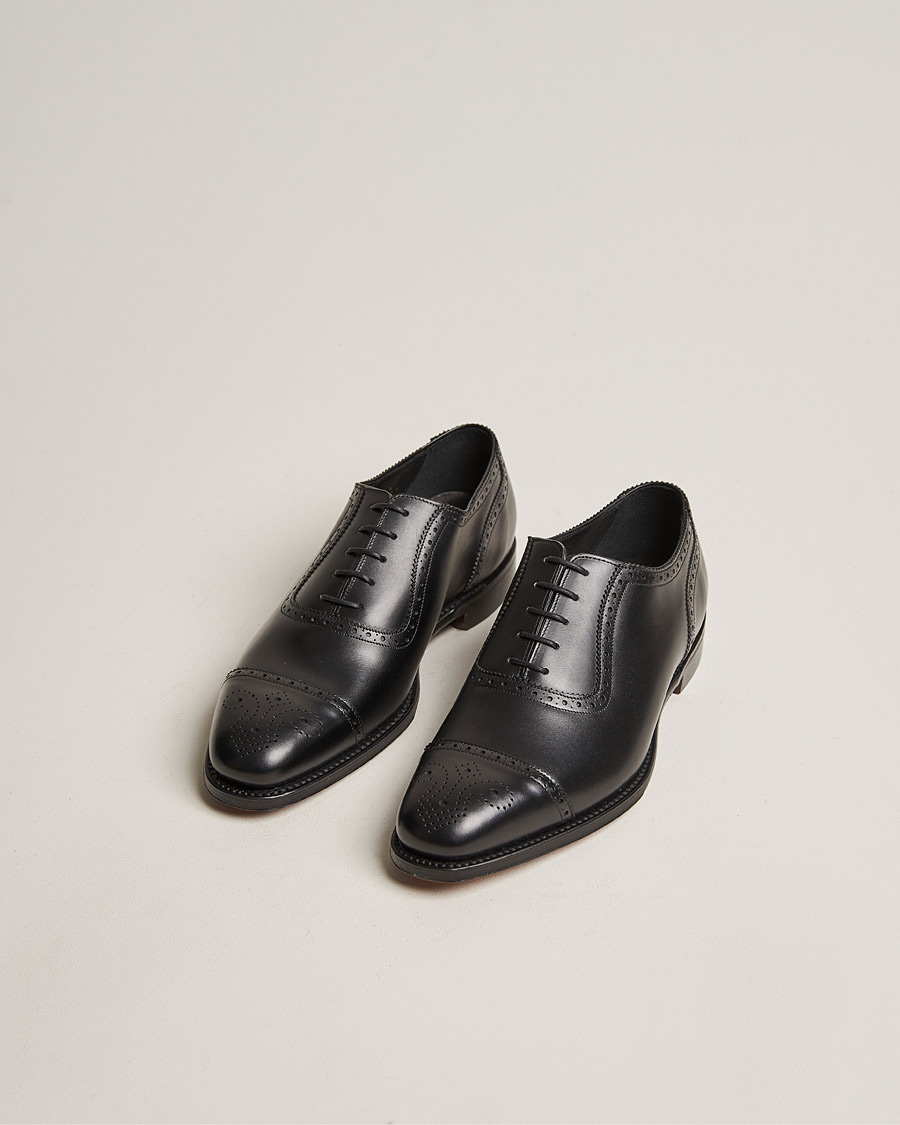 Hombres | Zapatos hechos a mano | Loake 1880 | Strand Brogue Black Calf