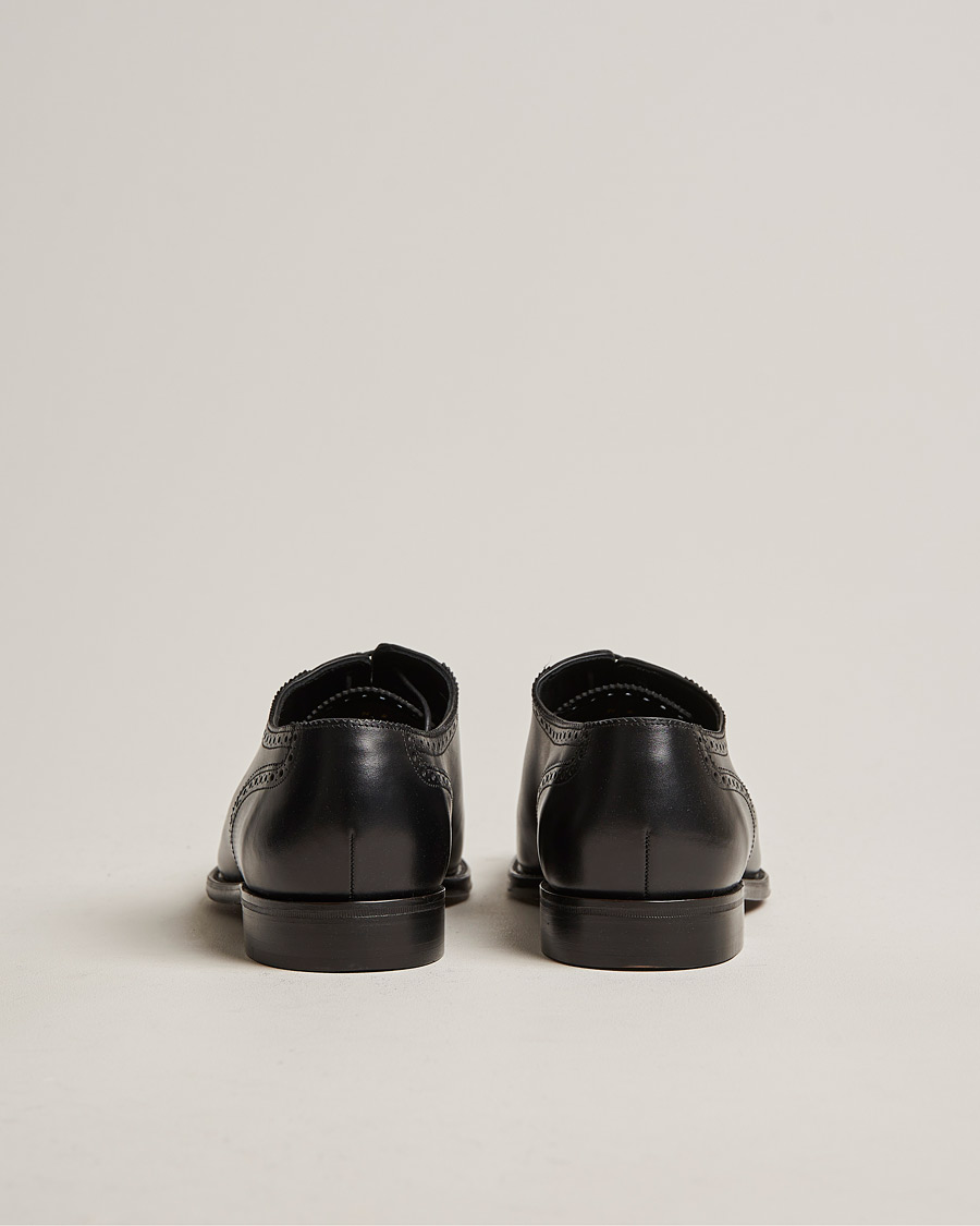 Hombres | Loake 1880 Strand Brogue Black Calf | Loake 1880 | Strand Brogue Black Calf