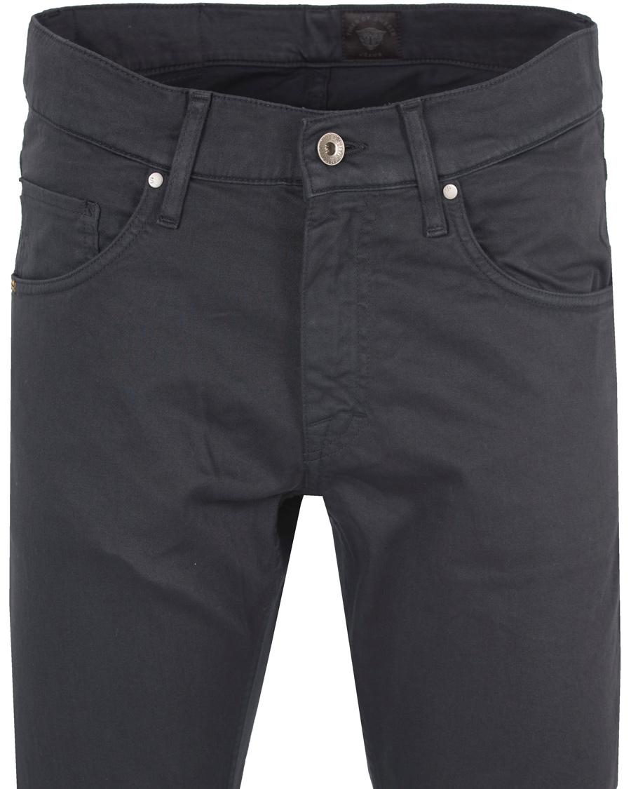 Hombres | Vaqueros | Tiger of Sweden Jeans | Iggy Bright Black Dark Navy