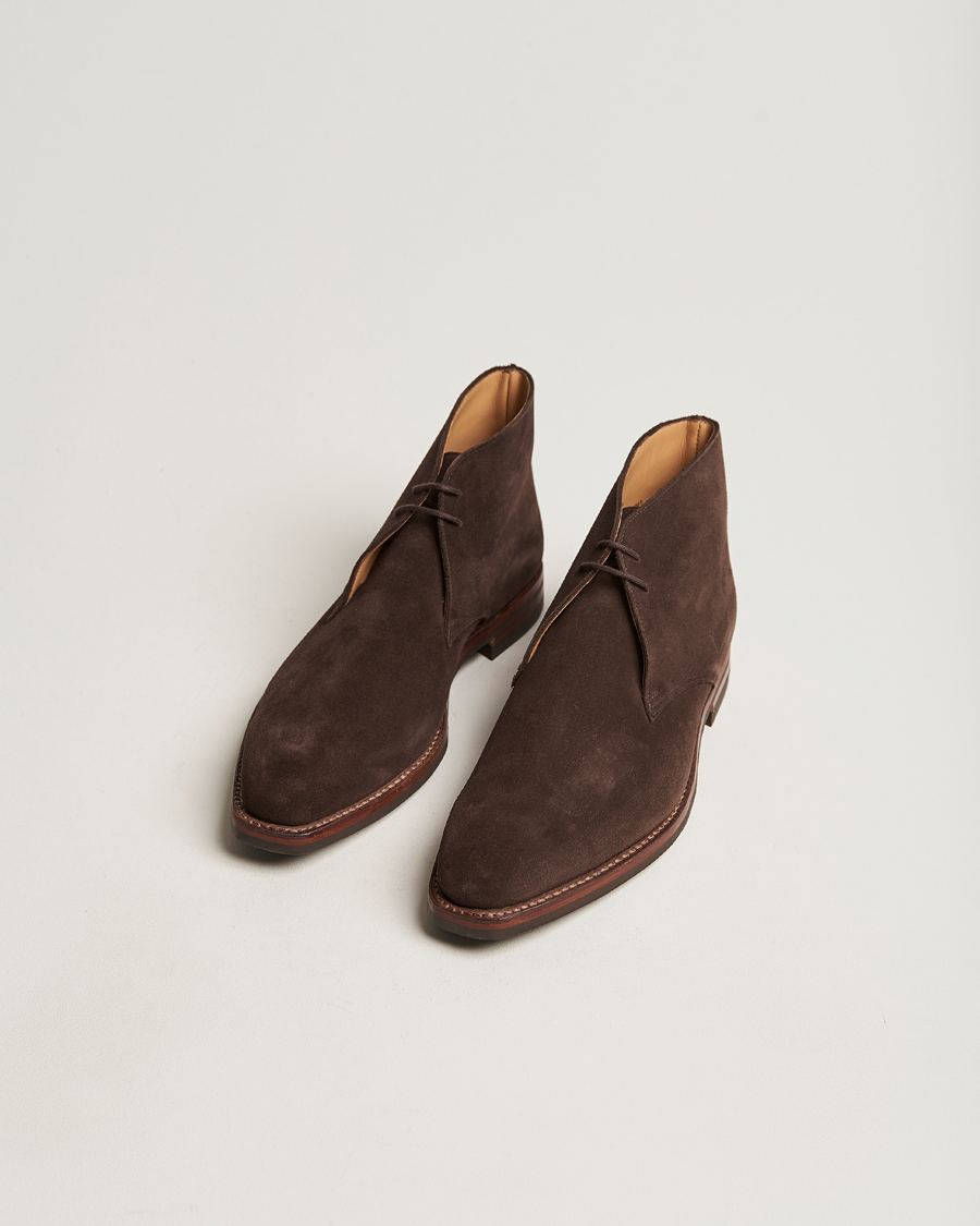 Hombres | Zapatos hechos a mano | Crockett & Jones | Tetbury Chukka Dark Brown Suede