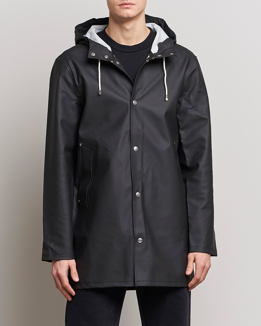Hombres | Enfrenta la lluvia con estilo | Stutterheim | Stockholm Raincoat Black