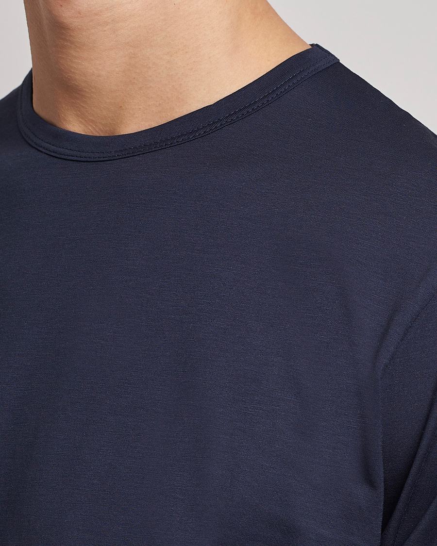 Hombres | Camisetas | Sunspel | Crew Neck Q82 Cotton T-Shirt Navy