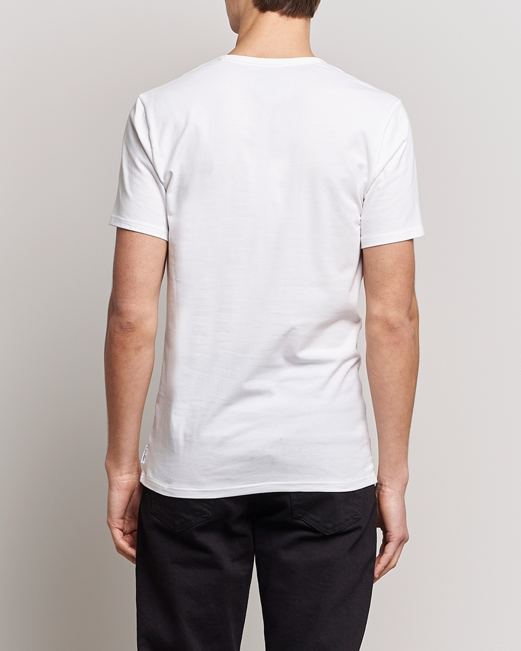 Hombres | Pack múltiple | Calvin Klein | Cotton V-Neck Tee 2-Pack White