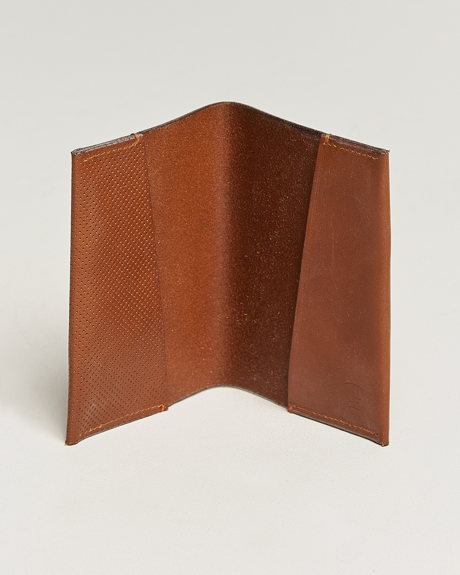 Hombres | Billeteras | Tärnsjö Garveri | TG1873 Passport Cover Cognac