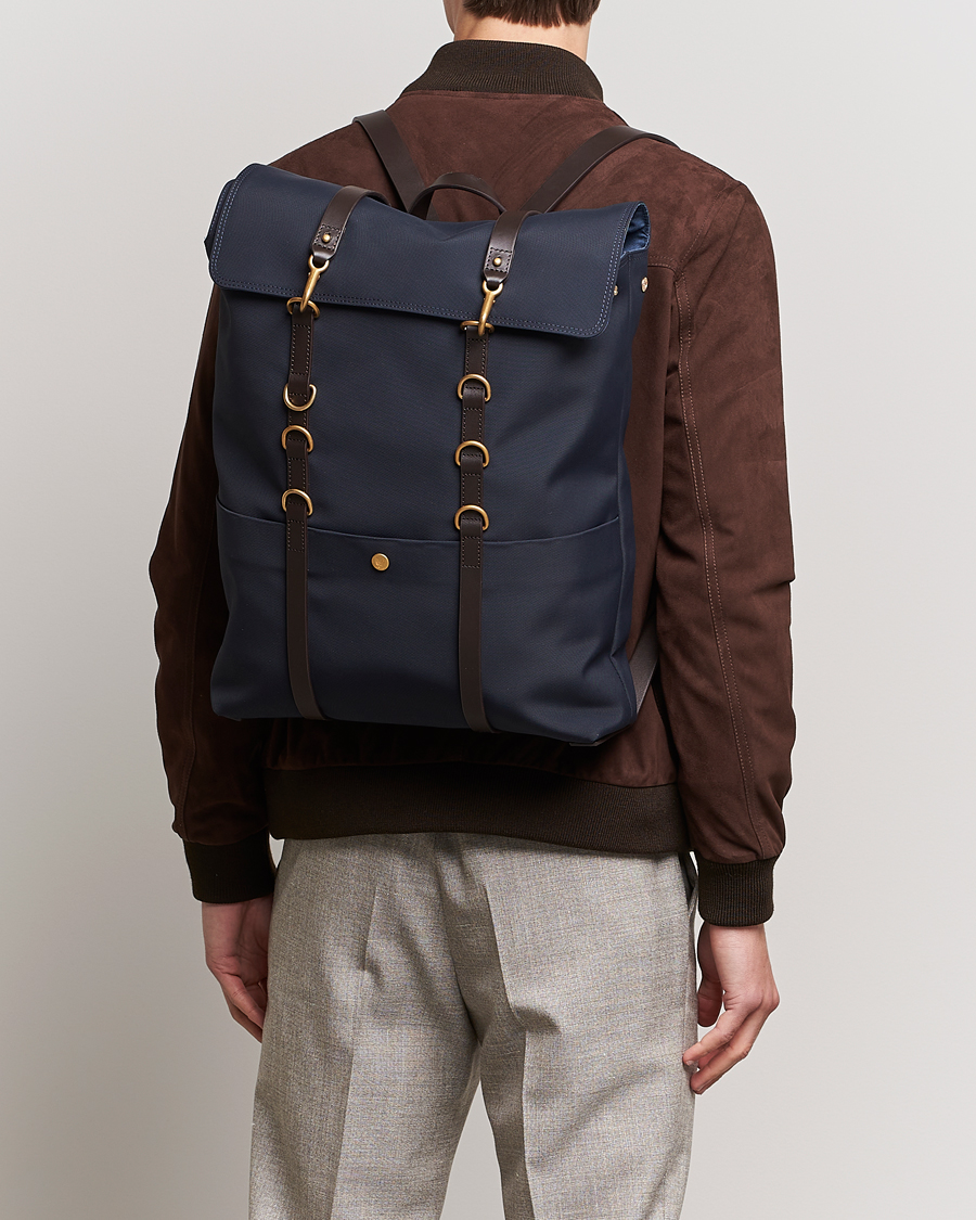 Hombres | Business & Beyond | Mismo | M/S Nylon Backpack Navy/Dark Brown