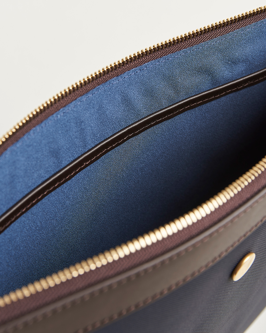 Hombres | Mismo M/S Nylon Pouch Large Navy/Dark Brown | Mismo | M/S Nylon Pouch Large Navy/Dark Brown