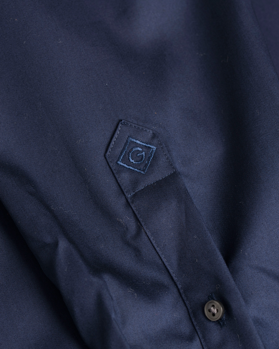Hombres | Camisas | GANT Diamond G | Plain Satin Fitted Body Shirt Marine