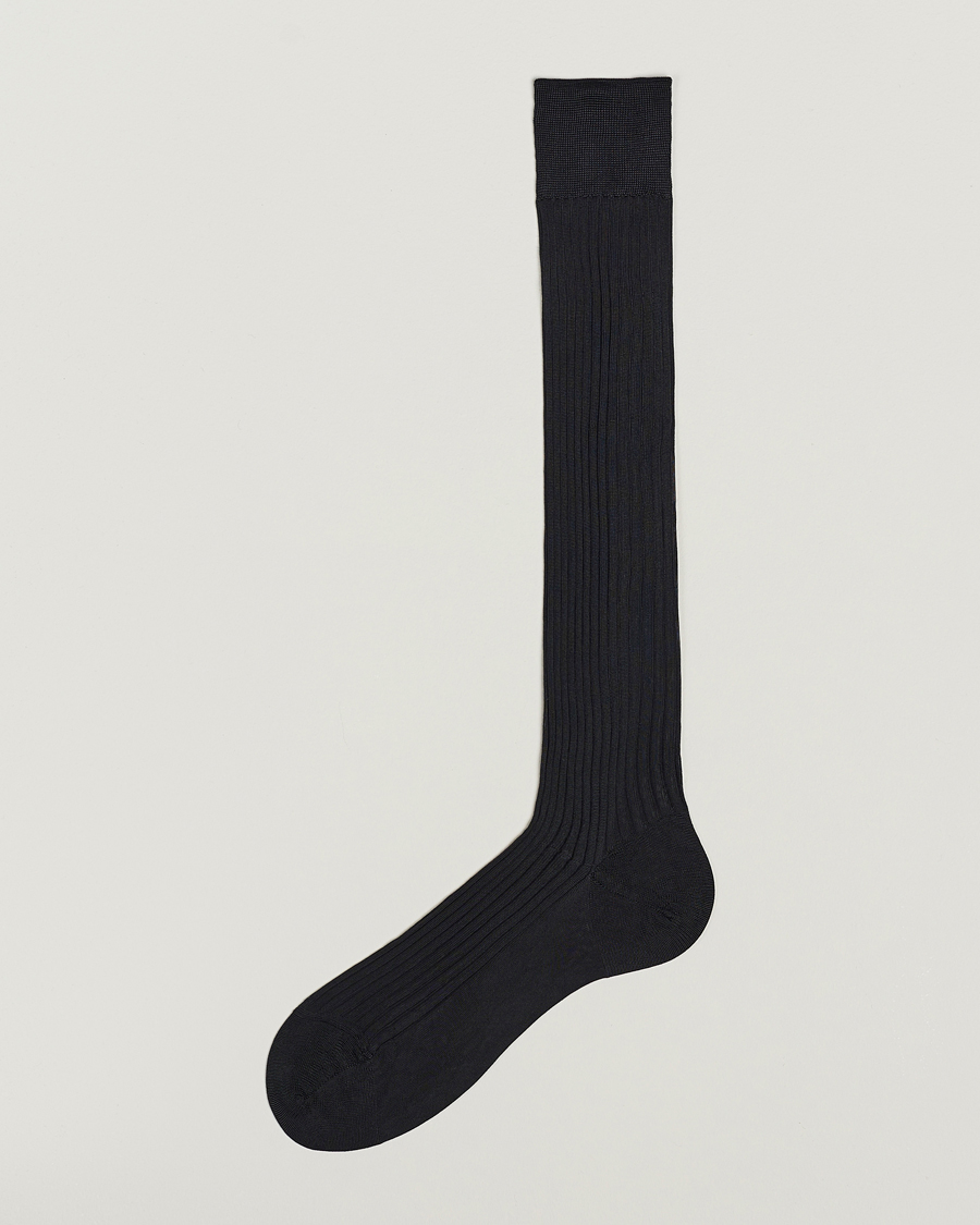 Hombres | Ropa interior y calcetines | Pantherella | Baffin Silk Long Sock Black