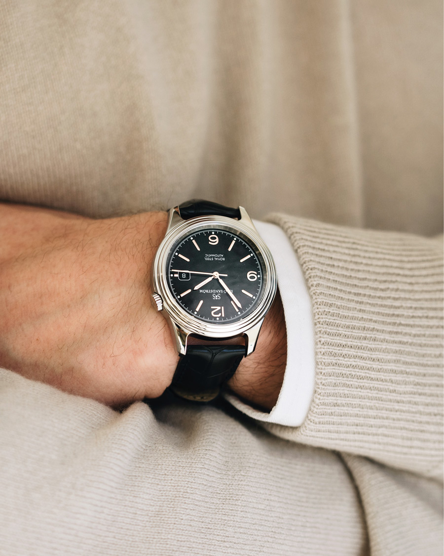 Hombres | Fine watches | Sjöö Sandström | Royal Steel Classic 41mm Black and Black Alligator