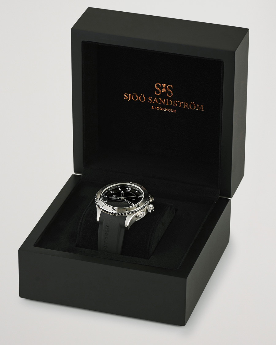 Hombres | Sjöö Sandström UTC Skydiver 44,2mm Black and Black Rubber | Sjöö Sandström | UTC Skydiver 44,2mm Black and Black Rubber
