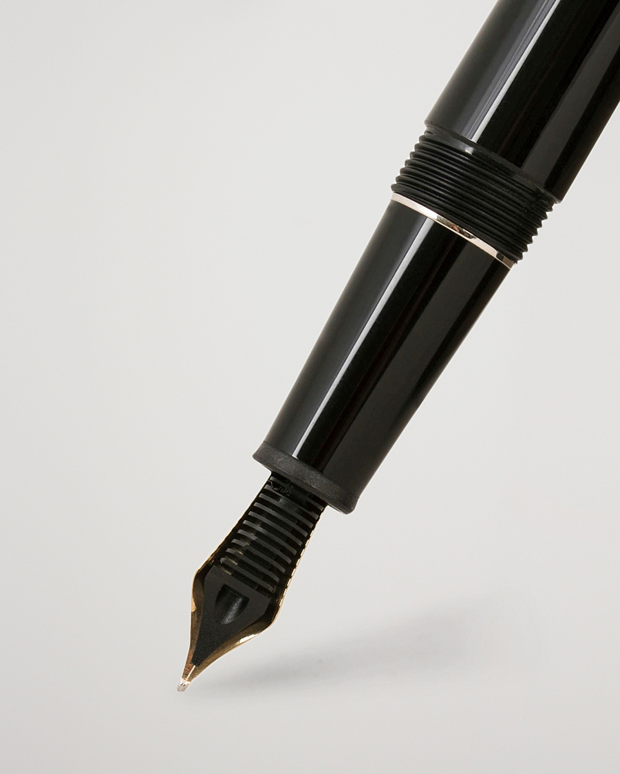 Hombres | Bolígrafos | Montblanc | 145 Classique Meisterstück F Fountain Pen Platinum Line