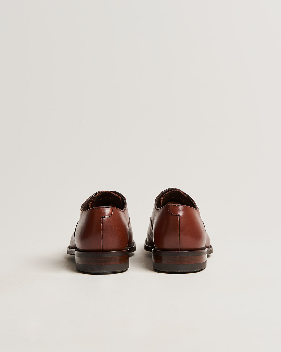 Hombres | Loake 1880 Aldwych Single Dainite Oxford Brown Calf | Loake 1880 | Aldwych Single Dainite Oxford Brown Calf