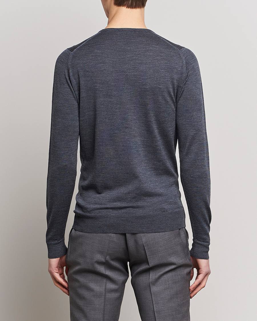 Hombres | Jerséis y prendas de punto | John Smedley | Lundy Extra Fine Merino Crew Neck Charcoal