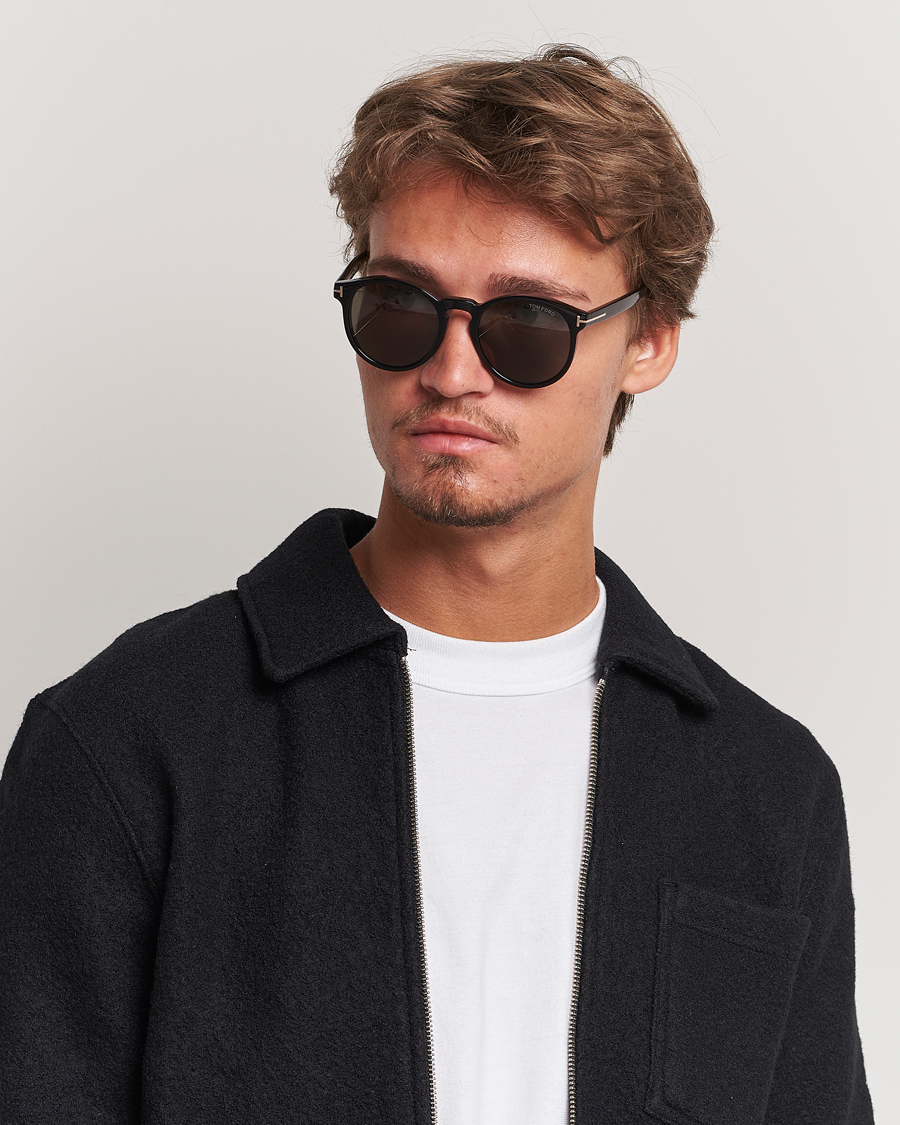Hombres | Gafas de sol | Tom Ford | Ian FT0591 Sunglasses Shiny Black
