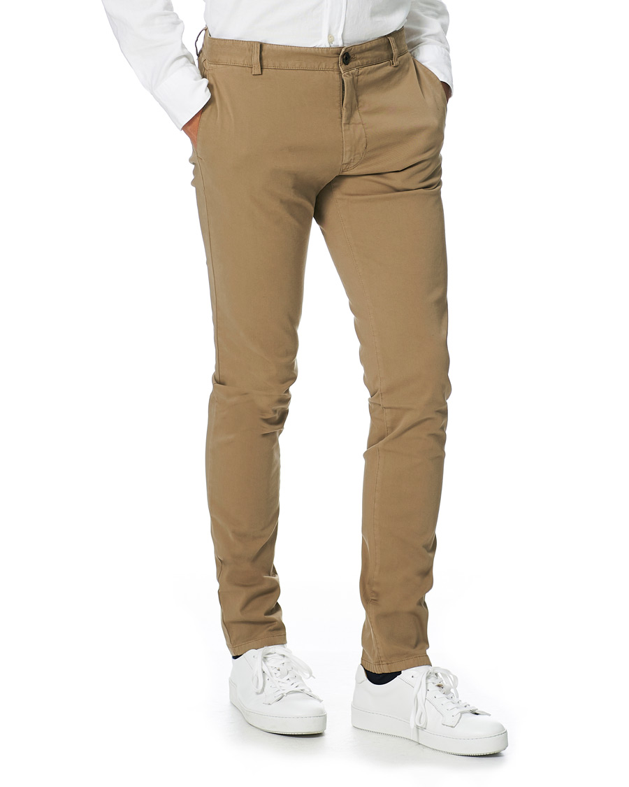 Hombres | Pantalones | Tiger of Sweden | Transit Chino Beige