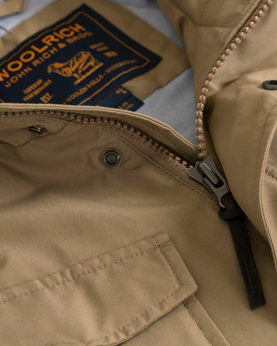 Hombres | Abrigos y chaquetas | Woolrich | Travel Field Jacket Deep Bog