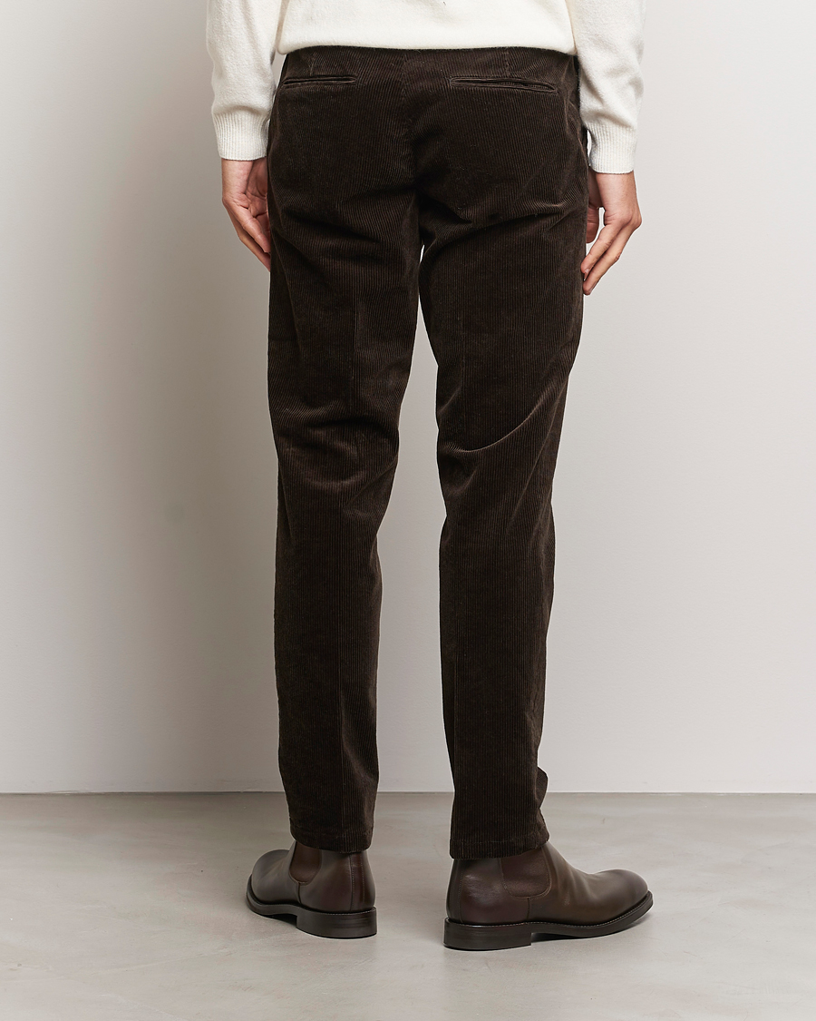 Hombres | Pantalones | Oscar Jacobson | Denz Corduroy Trousers Dark Brown
