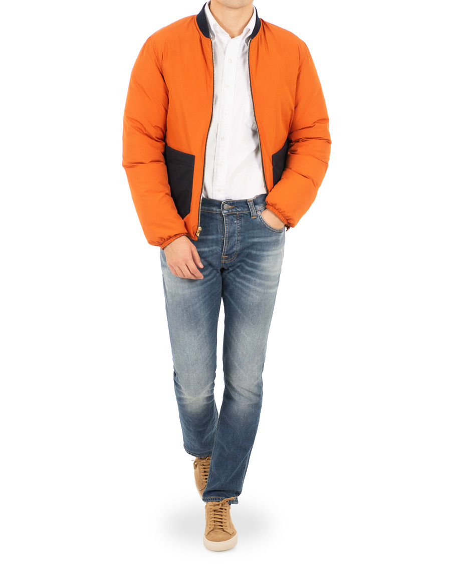 Hombres | Abrigos y chaquetas | The Workers Club | Reversible Down Filled Bomber Navy/Orange