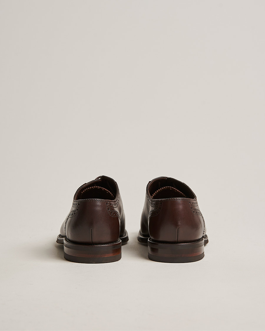 Hombres | Zapatos brogues | Loake 1880 | Fleet Brogue Shadow Sole Dark Brown Calf