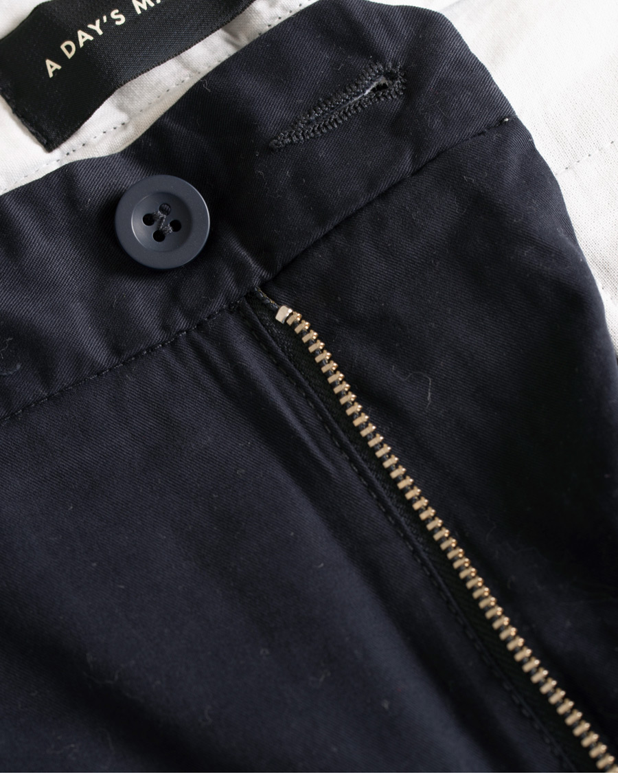 Hombres | Pantalones | A Day's March | Slim Chinos Navy