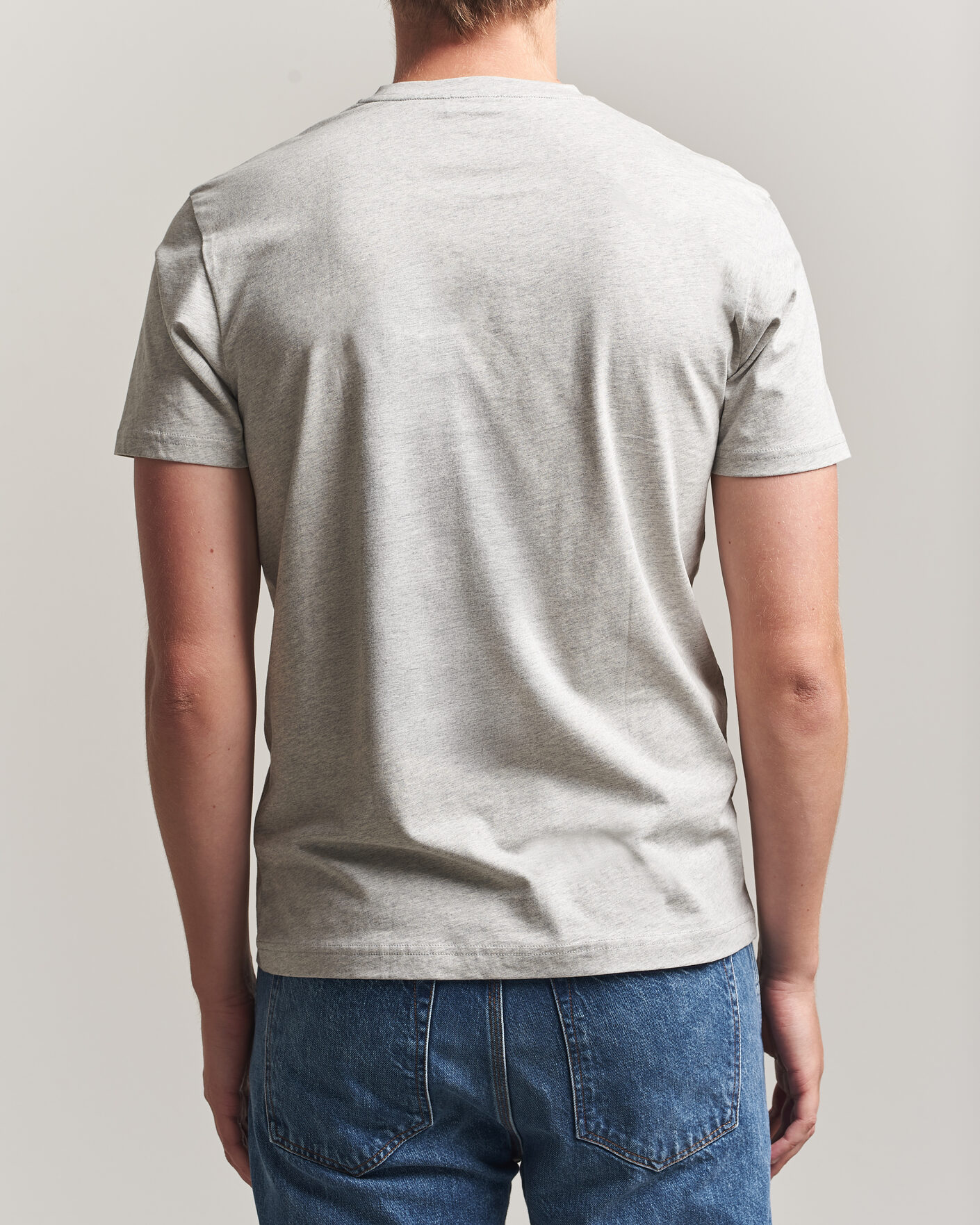 Hombres | Camisetas | Sunspel | Riviera Midweight T-Shirt Grey Melange