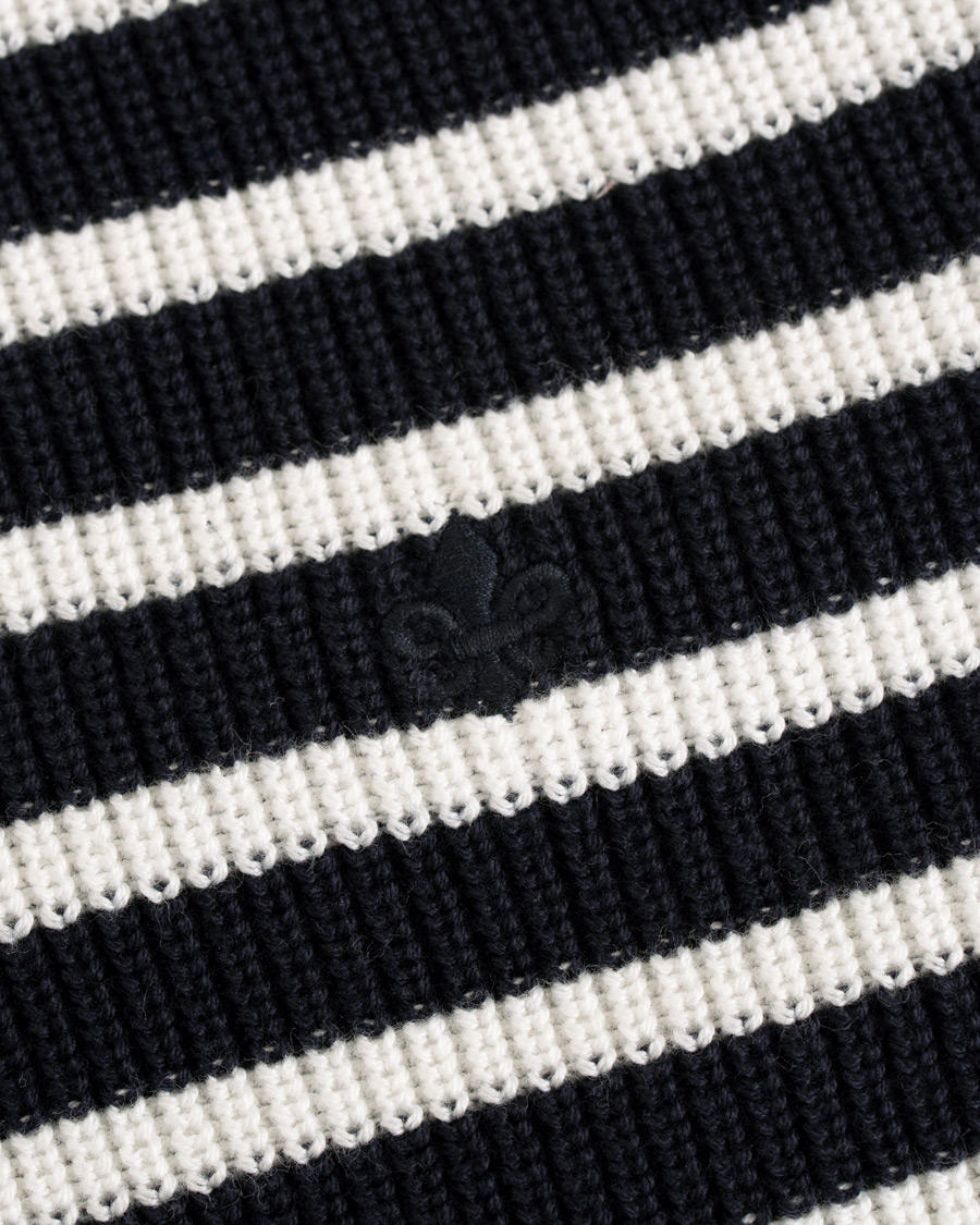 Hombres | Jerséis y prendas de punto | Morris | Calton Stripe O-Neck White/Navy