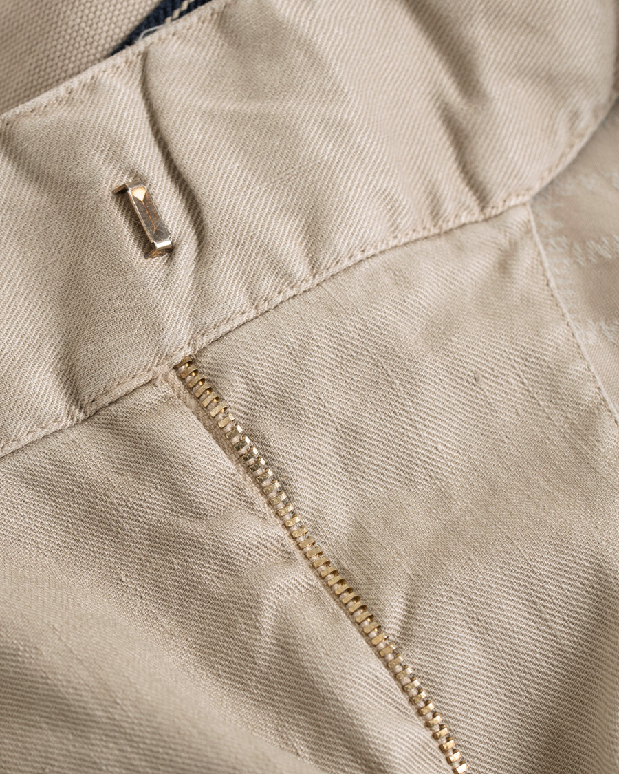 Hombres | Pantalones | Lardini | Double Pleated Linen Cotton Trousers Beige