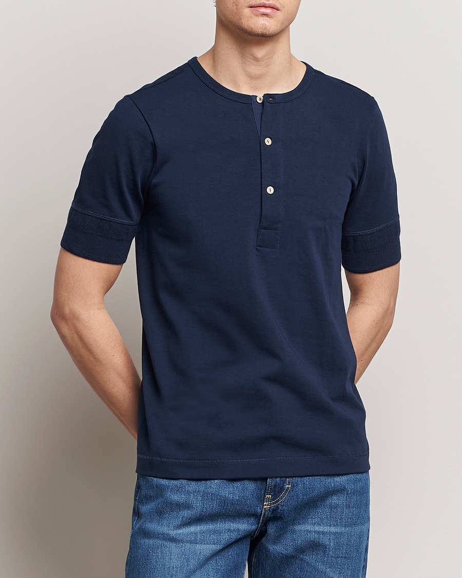Hombres | Jerséis y prendas de punto | Merz b. Schwanen | Short Sleeve Organic Cotton Henley Ink Blue