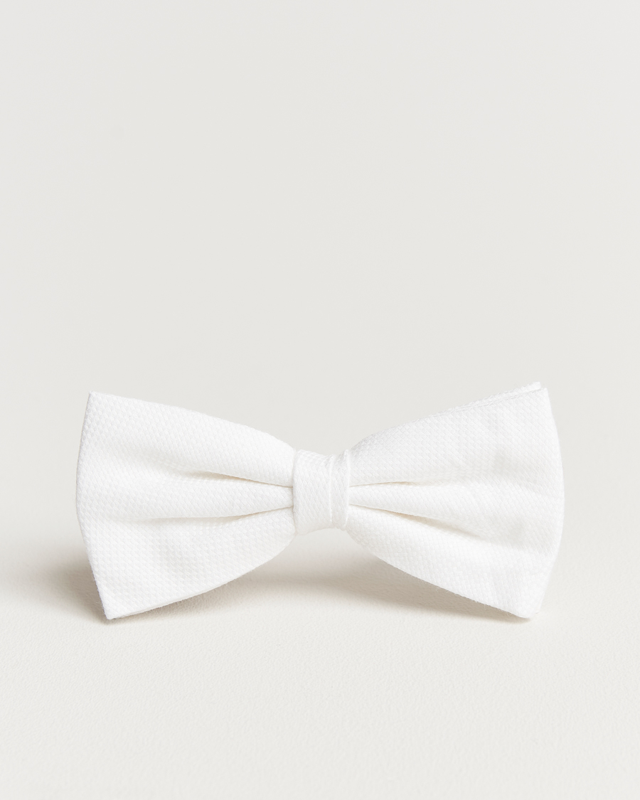 Hombres | Pajaritas | Amanda Christensen | Cotton Pique Pre Tie White